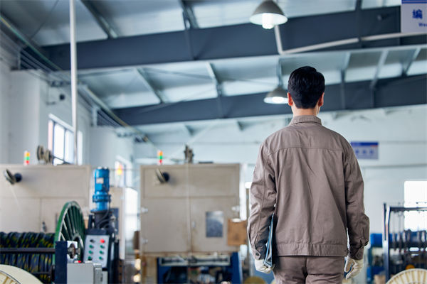 央视财经:像批产汽车一样批产卫星 智慧工厂可年产百颗1000公斤级卫星